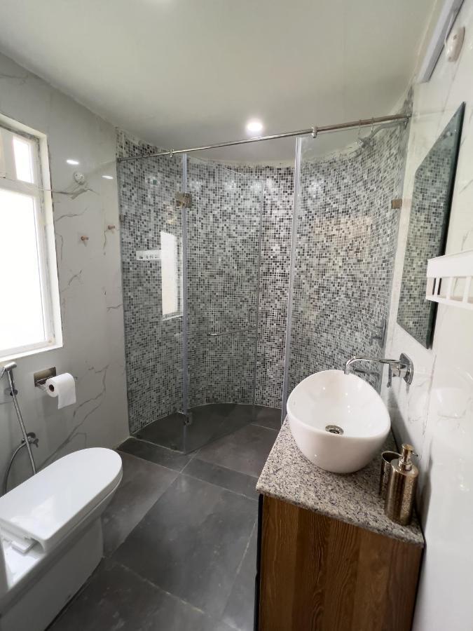 The Bageecha Bed & Breakfast Vrindavan Bagian luar foto