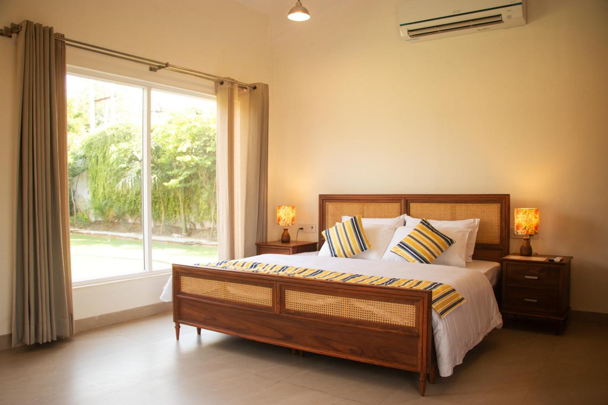 The Bageecha Bed & Breakfast Vrindavan Bagian luar foto